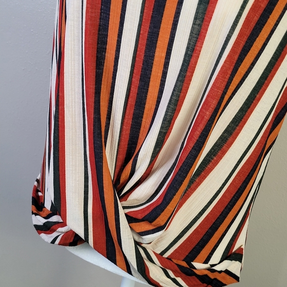 Naif Womens sz L Top Red Tan Striped Sleeveless Criss Cross Front Open Back - Picture 2 of 10